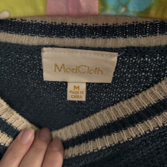 Modcloth MidTown Mixer Cropped Sweater Blue Cream - Picture 4 of 6